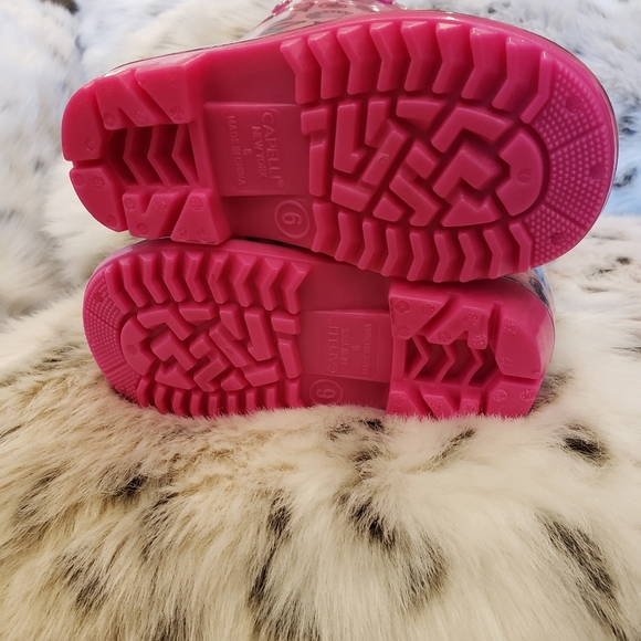 CAPELLI OF NEW YORK Ombré Seashells Print Rainboot In Bright Pink - Picture 5 of 6